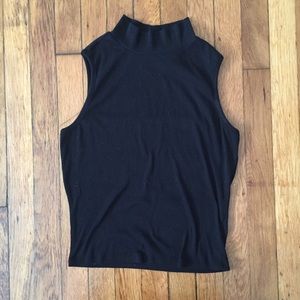 *CLOSET CLEAN-OUT SALE* Black Sleeveless Top